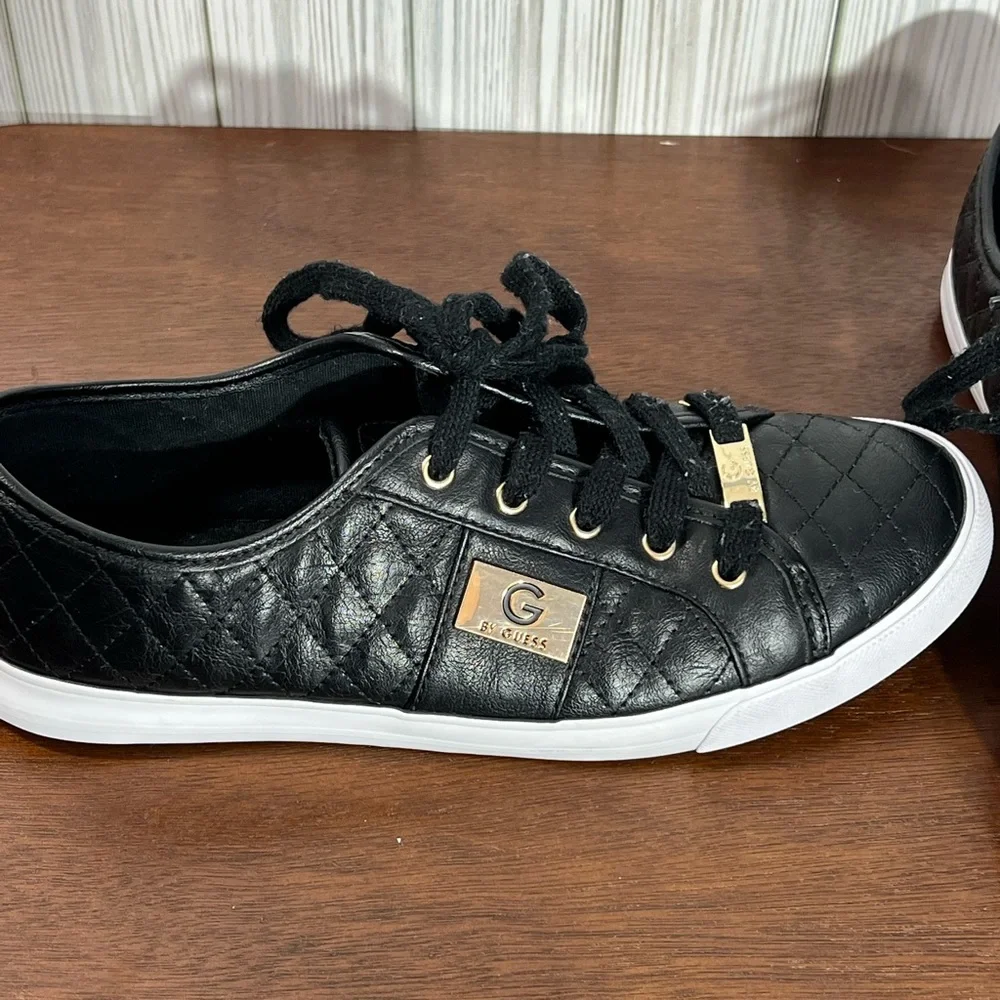 G by Guess Black Lace Up Shoes - Picture 4 of 9